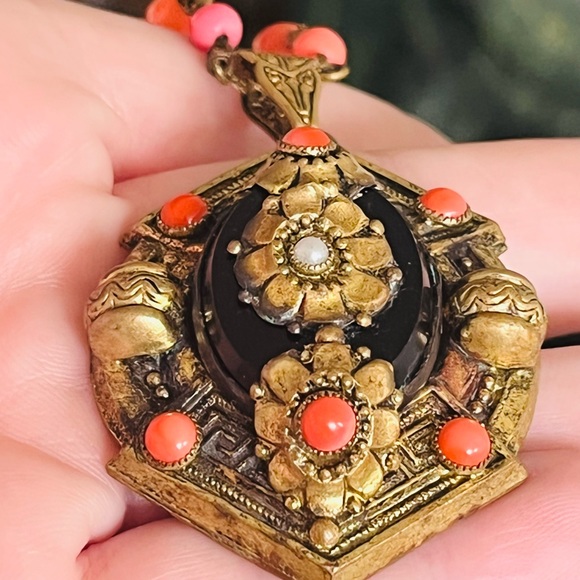 Vintage Neiger Brothers Art Deco Coral Czech Glass Necklace - Picture 4 of 11